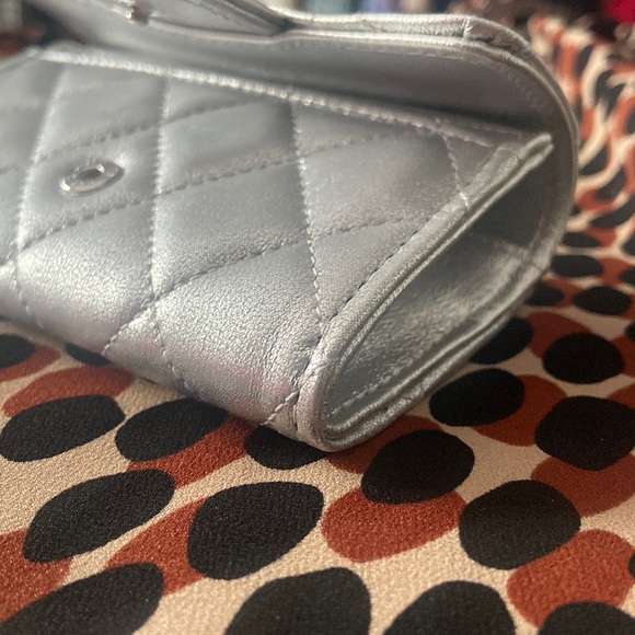 Chanel Metallic Silver Lambskin Card Wallet - Picture 11 of 15